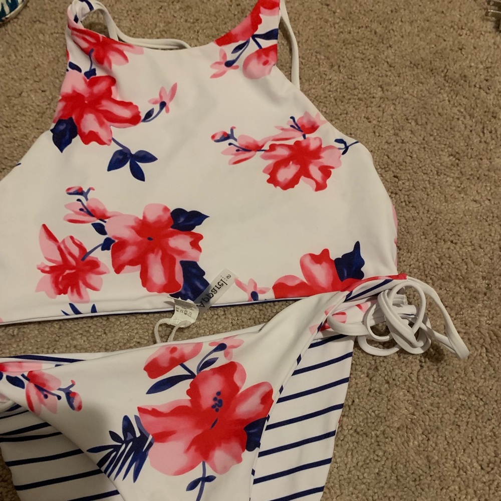 Bathing suit